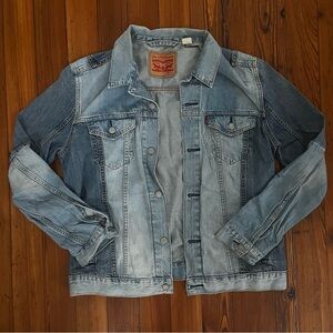 Levi's Denim Trucker Jacket